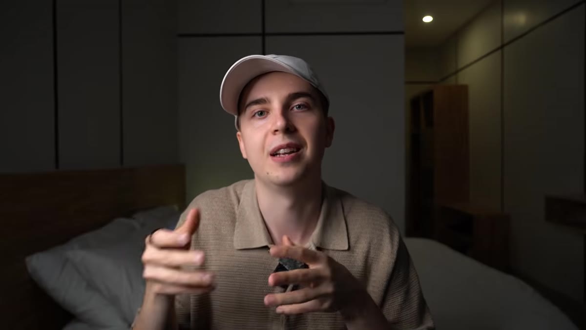 Creator explaining that storytelling is what has always mattered in photography